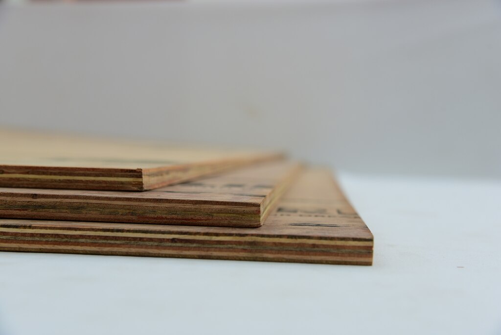 Calibre Supreme 100% NEEM MR IS 303 Grade Plywood (7x4, 12MM)